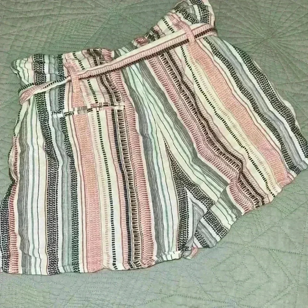 En Crème colorful shorts, small - Picture 2 of 2